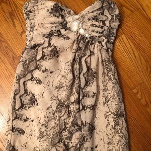 Beautiful strapless H&M dress. Size 8.